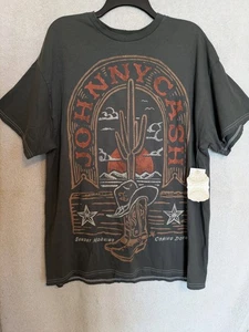 Altar'd State - Johnny Cash Grafik Distressed T-Shirt Damen Gr. M/L Neu mit Etikett - Bild 1 von 7