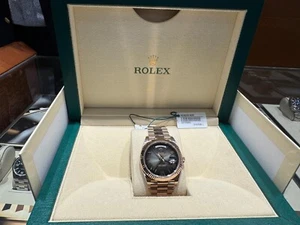 Rolex 228235-0055 Day-Date 40mm  18K Rose Gold President Slate Ombre Roman Dial - Picture 1 of 2