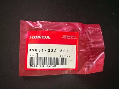 Подлинная лампа для Honda S2000 2000-2009 годов выпуска (14 В 0,56 Вт) 35851-S2A-505 - Изображение 1 из 3
