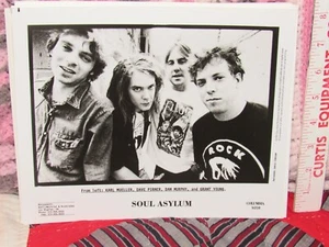 1992 Publicity Photo 8" x 10" SOUL ASYLUM Columbia 9208! Super Clean! - Picture 1 of 1