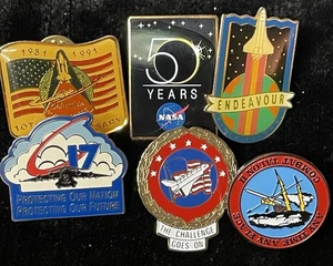 NASA Columbia Challenger Endeavour Space Shuttle Vintage lapel pin Lot D - Picture 1 of 7