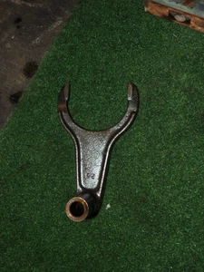 1992 KUBOTA L2550 Differential Lock Fork 31351-26632 - Bild 1 von 1