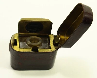 = Старинный 19-го века портативный чернильница кожаный чехол w оригинальное стекло - Изображение 1 из 4