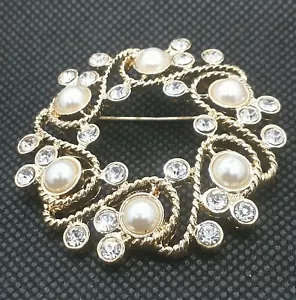 Anne Klein Wreath Brooch Pin Gold Tone Faux Pearls Crystals Circle Rope AK - Picture 1 of 11