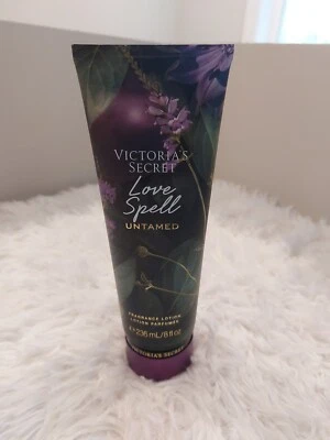 TOTALMENTE NUEVO Victoria's Body Edición Limitada Hechizo de Amor Indómito Foto 1 de 3