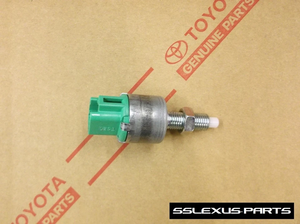 Lexus GS300 GS350 GS450H (2006-2011) OEM Genuine BRAKE PEDAL SWITCH 84340-30110 - Image 1 of 1