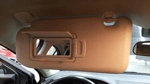 Parasol OEM para Sentra 4 puertas gris izquierdo - Imagen 1 de 1