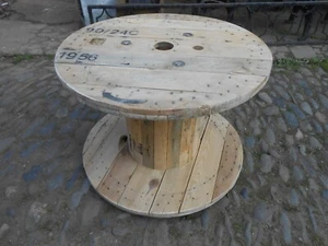 RUSTIC RECLAIMED PINE CABLE DRUM TABLE - Picture 1 of 10