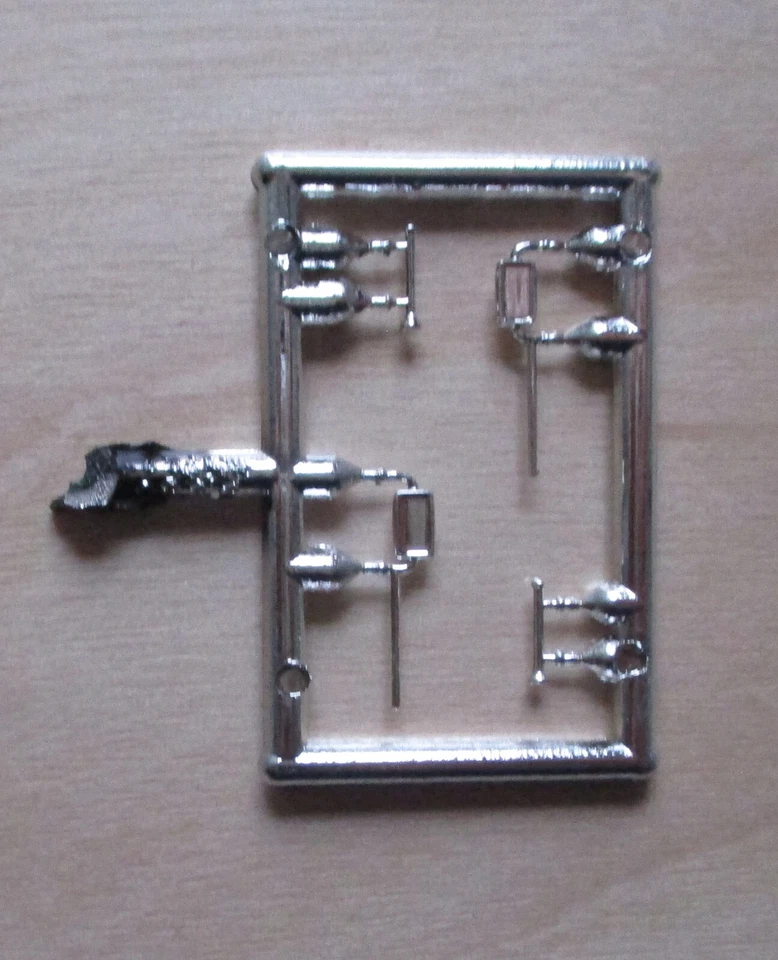 Paquete de espejos retrovisores para camión COE para accesorio de plástico Promotex 1/87 escala HO 5334 Foto 1 de 1