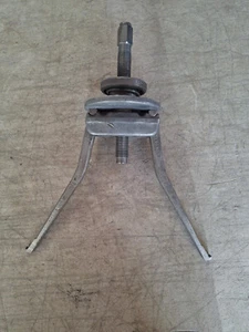 Vintage Snap-on CG 250-5 Bearing Pulley Gear Puller 2 Jaws CG 250-10 - Picture 1 of 16