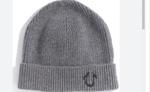Gorro True Religion Carbón - Acogedor y Elegante Sombrero de Invierno para Hombres y Mujeres - Imagen 1 de 2