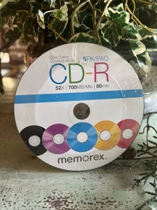 Memorex Cool Colors CD-R Discs with 52x Recording Speed and 700 MB (5-Pack) NEW! - Picture 1 of 3
