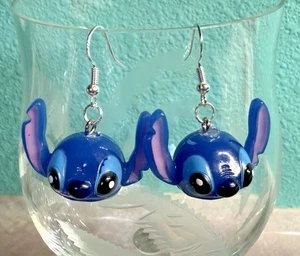 Pendientes Stitch 925 Hechos a Mano Nora's EE. UU. - Imagen 1 de 8