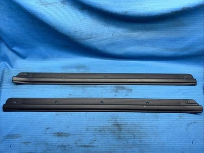 Juego de alféizares de puerta izquierda y derecha 90-96 Nissan 300ZX negro Z32 moldura de plástico OEM Foto 1 de 4