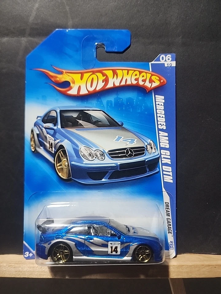 Hot Wheels 2009 Dream гараж Mercedes AMG CLK DTM  - Изображение 1 из 4