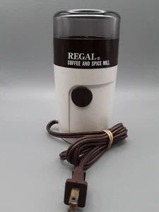 Molinillo de café y especias Regal vintage modelo #505 hecho en Francia probado - Imagen 1 de 8
