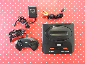 Sega Mega Drive II 2 Konsole Schwarz + original Controller - alles dabei - Bild 1 von 13
