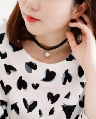 Gargantilla de Terciopelo Negro con Collar Punk Gótico Perla Blanca VENDEDOR DE EE. UU. 93-1 Foto 1 de 3