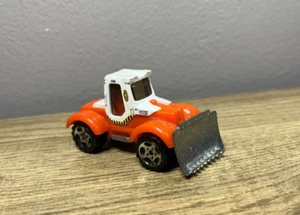 2005 - Matchbox - Tractor Plow Plowverizer - 1:64 Scale Diecast - Very Good - Picture 1 of 3