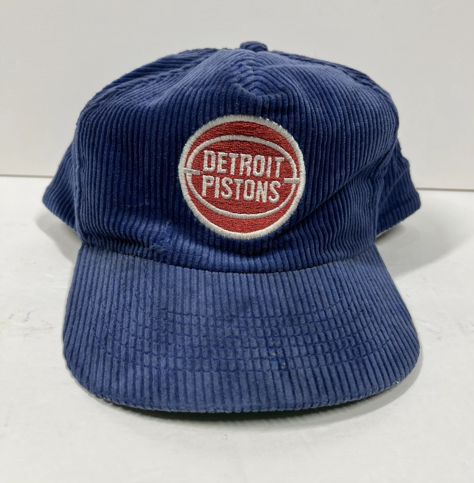 Винтажная мужская синяя вельветовая бейсболка Detroit Pistons 80-х с вышитым логотипом кепка NBA - Изображение 1 из 4