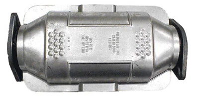 Catalytic Converter for 2003-2004 Nissan Frontier 2.4L L4 GAS DOHC - Image 1 of 4