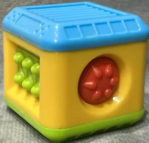 Vintage Fisher Price Peek A Boo interaktive Blöcke sensorisches Gummigefühl - Bild 1 von 7