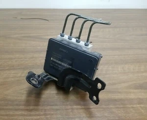 2014-2015 Kia Sportage ABS Anti-Lock Brake Pump OEM. 58920-3W810 - Picture 1 of 9