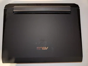 ASUS G74S 17.3" I7-2630QM NVIDIA GTX 560M 8GB RAM 1TB HHD LAPTOP Windows 10 - Picture 1 of 8
