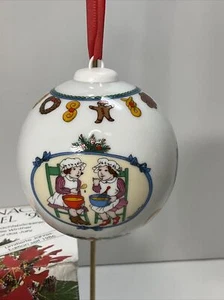 Weihnachts Kugel Porcelain 1996 Christmas Pastries Ltd. Edition Ornament 2-1/2in - Picture 1 of 9