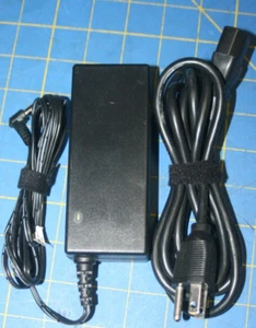 Cargador de cable de alimentación adaptador de corriente original OEM para ITE Vizio YJS05-2402500D - Imagen 1 de 6