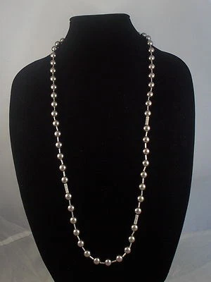 Kenneth Cole Nueva York Plata PERLA MODERNA Gris Vidrio Perla Collar Cuentas Largas Foto 1 de 4