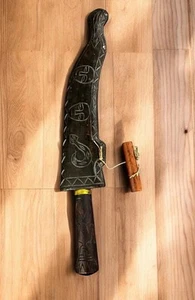 Taiwan Paiwan Knife Or Sword With Figural Relief Carvings Vintage - Picture 1 of 15