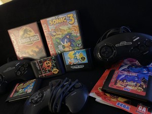 Sega Genesis 3 Controller and 6 game bundle
