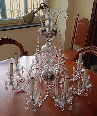 Lampadario classico in cristallo di boemia ad 8 Bracci  - Immagine 1 di 2
