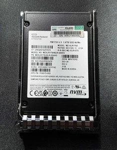PM1735 U.3 HP 1.6TB U.3 NVMe RI SSD P36975-002, MZXLR1T6HBJR-000H3 - Picture 1 of 4