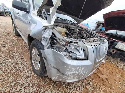 (LOCAL PICKUP ONLY) Rear Bumper VIN 3 8th Digit Hybrid Fits 08-11 MARINER 266808 Foto 1 de 4