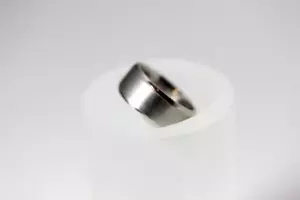 Schöner Sterlingsilber Bandring mit abgeschrägtem Rand Größe 6 – 11105-11110 - Bild 1 von 6