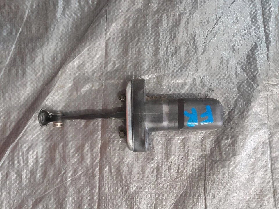 2001-2006 Lexus LS430 Front RIGHT PASSENGER   Door Check Stopper  OEM 2002 2003 Foto 1 de 1