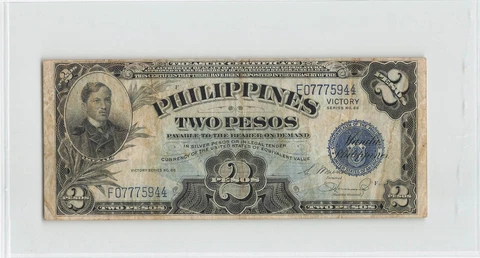 PHILIPPINES 2 Pesos 1944, P-95a Victory Series, F07775944, Circulated Grade. D5 Cover