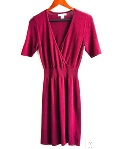 LIZ CLAIBORNE Petite Medium Cranberry Short Sleeve Deep V-Neck Sweater Dress - Picture 1 of 12