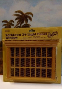 Miniatur Houseworks #5021 Yorktown Fenster mit 24 Lichtern neu ungeöffnet - Bild 1 von 5