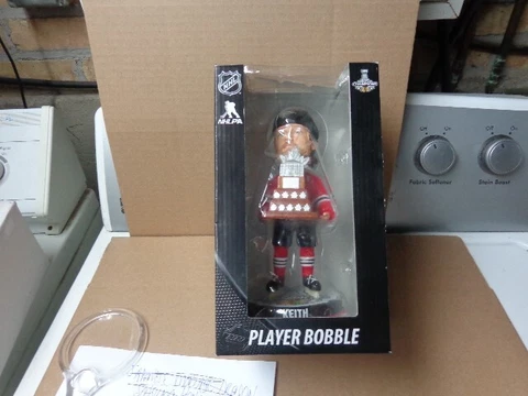 DUNCAN KEITH 2015 STANLEY CUP CHAMPIONS CONN SMYTHE THROPHY BOBBLE Cover