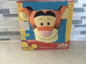NEW NIB TIGGER AND POOH BOUNCING TIGGER HOT POTATO GAME WITH GAME BOOK - Picture 1 of 22