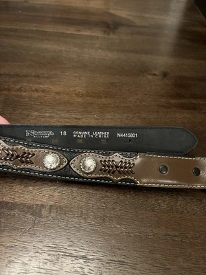 Cinturón Nocona 18 Cuero Western Top Marrón y Negro Incrustación de Tela N4415801 Foto 1 de 4