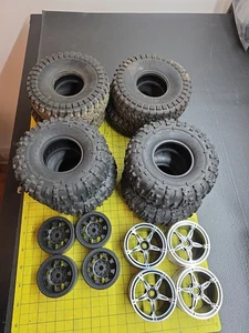 Lot Of Crawler Tires And Wheels Axial Gmade 2.2 1 .9 Vanquish - Picture 1 of 10
