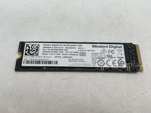 Western Digital PC SN720 256GB M.2 NVMe Internal SSD GRADE A FREE S/H - Picture 1 of 4