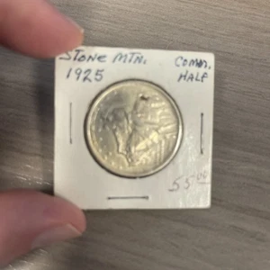 1925 Stone Mountain Commemorative Half Dollar - Picture 1 of 5