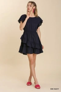 Mini vestido Umgee con volantes manga corta en capas en azul marino  - Imagen 1 de 5
