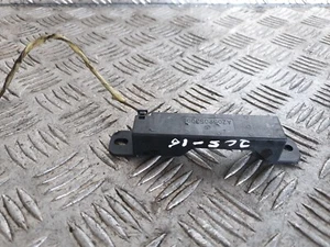 Mercedes C Class Keyless Entry Antenna Amplifier A2059053005 2016 W205 - Picture 1 of 9