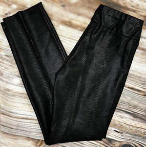 SOFT AROUND || Pantalón Charlize Ponte en Lámina Negra Estampado Serpiente - Talla Pequeña - Imagen 1 de 7